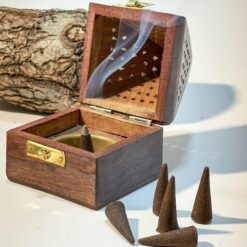 Piramit Konik Tütsülük